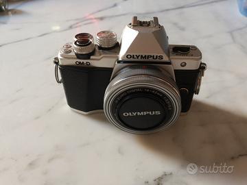 Olympus om-d em10 Mark II + 14-42