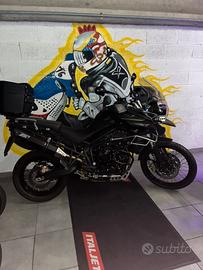 Triumph Tiger 800