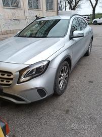 Mercedes Benz GLA D 2.0 Automatic Premium