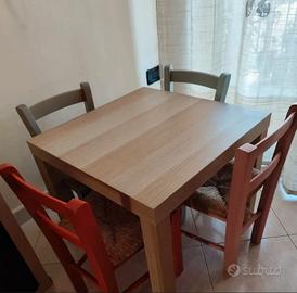 Tavolo con 4 sedioline in legno bambini