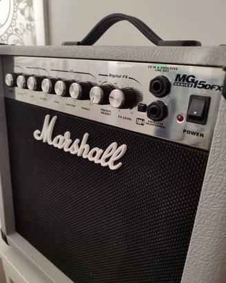 Marshall MG15DFX Grey 15W – FDD, Effetti Digitali