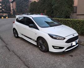 Ford Focus stline