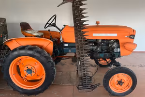 Trattore agricolo Fiat 215
