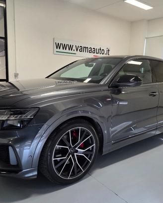 AUDI Q8 55 TFSI quattro Sline IVA ESPOSTA