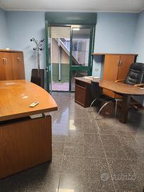 Stanza Uso ufficio+Posto Auto