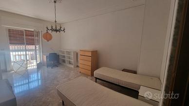 Ampia doppia/singola in centro Bari pressi Ateneo