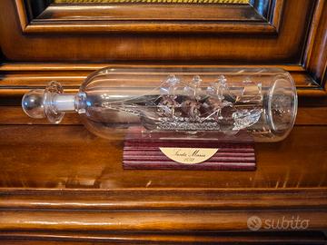 Nave in bottiglia "Santa Maria" di Cristoforo Colo