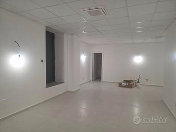 Locale commerciale: 150 mq