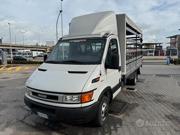 Iveco daily 35c11 cassone centinato 01