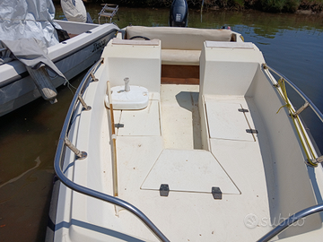 Motoscafo Gobbi con fuoribordo Suzuki 40 Cv