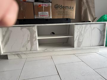 Mobiletto effetto marmo