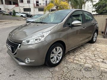 Peugeot 208 1.4 HDi 68 CV 5 porte Active uniprop. 