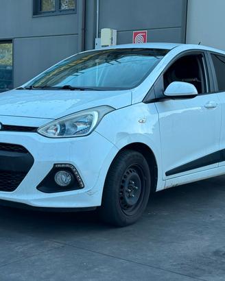 HYUNDAI I10 per ricambi usati G3LA