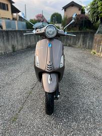 Vespa Primavera 150 3V – 2014 – 11.034 km