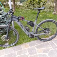 Ebike  Gran Canyon 8 front