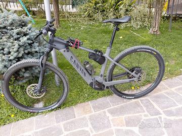 Ebike  Gran Canyon 8 front