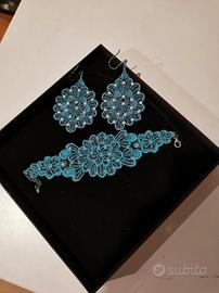 orecchini e bracciale 