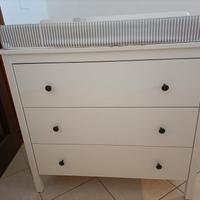 cassettiera con fasciatoio removibile 