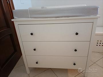 cassettiera con fasciatoio removibile 