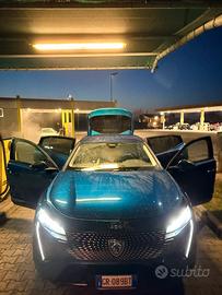 Peugeot 408 hybrid