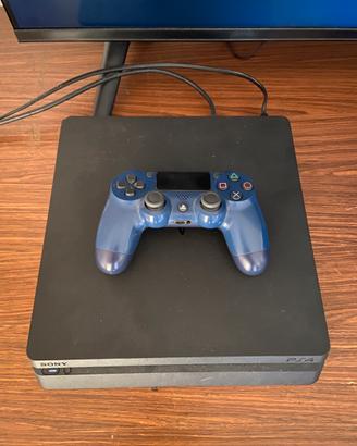 Ps4 con tutti i cavi+1 joystick+14 giochi