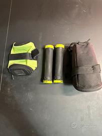 Accessori vari mtb (manopole Cube)