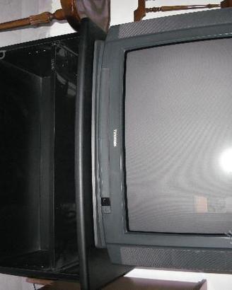 Tv color varia grandezza