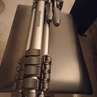 CavallettoTreppiede Macchina Fotografica Manfrotto