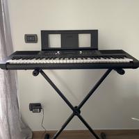 Pianola Yamaha psr e363 con sostegno 