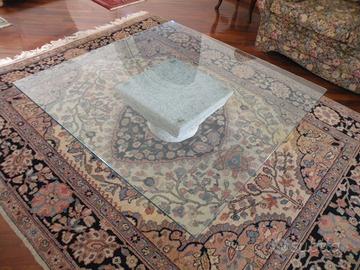 tavolo cristallo base capitello pietra granitica