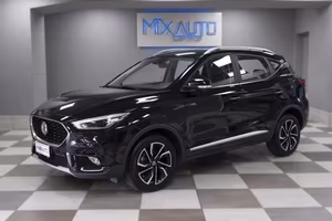 MG ZS 1.5L 5MT Luxury