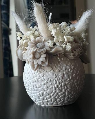 Vasetto con candele floreali-home decor