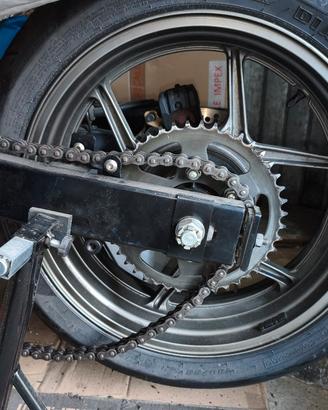 Kawasaki Z 750s 2005 - ruota posteriore  completa
