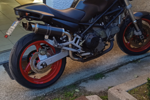 Ducati Monster 900