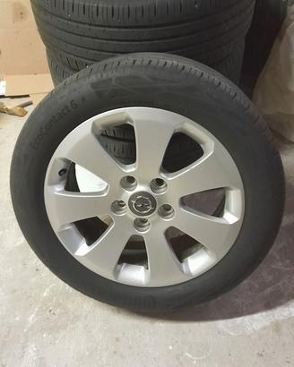 4 gomme estive Continental + cerchi in lega