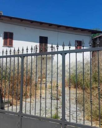 Immobile in asta di 68 m² con più di 5 locali a Al