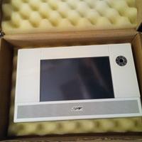 AMX touchscreen ed accessori 