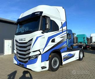 IVECO S-WAY 490 FP Km 48500 INTARDER FUEL HERO