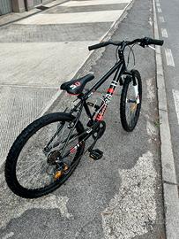 Bicicletta 24” con ammortizzatori