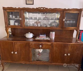 Mobile credenza antica