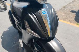 Beverly 300 ABS ASR