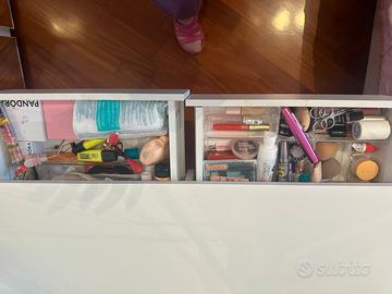 Scrivania per trucco