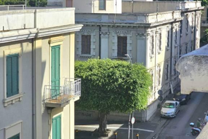 Lastrico solare in pieno centro