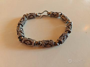 Bracciale indiano in argento lavorato