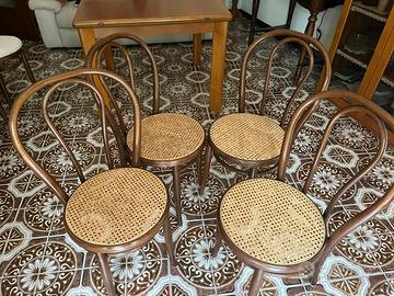 4 sedie in legno con seduta in paglia intrecciata