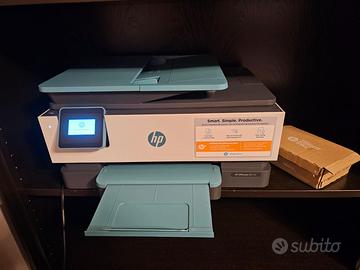 Stampante HP OfficeJet 8015e multifunzione Wi-Fi