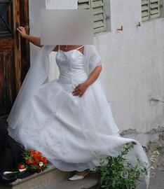 Abito da sposa taglia 18 – elegante e completo di