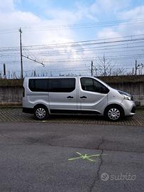 RENAULT TRAFIC 9 POSTI