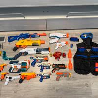 Lotto pistole giocattolo Nerf e X-Shot