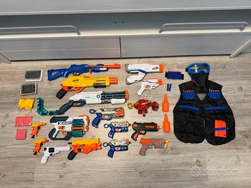 Lotto pistole giocattolo Nerf e X-Shot